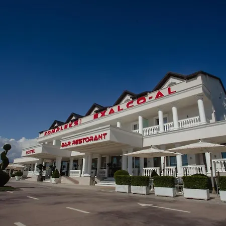 מלון Kompleksi Exalco-al Barbullush