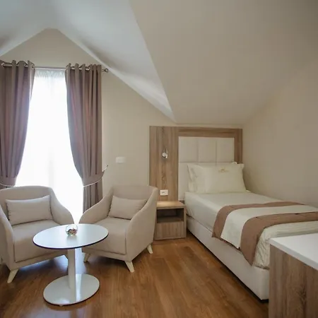 Kompleksi Exalco-al מלון