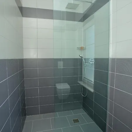 Kompleksi Exalco-al מלון Barbullush