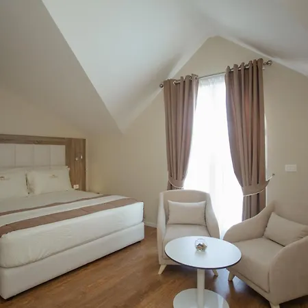 Kompleksi Exalco-al Hotel Barbullush
