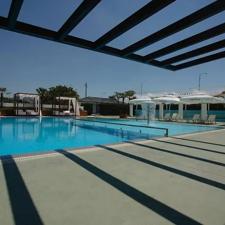 Kompleksi Exalco-al מלון 4*