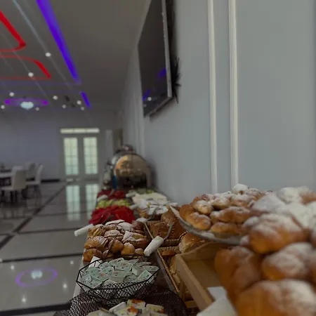 Kompleksi Exalco-al מלון Barbullush