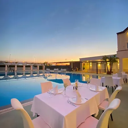 Kompleksi Exalco-al מלון Barbullush