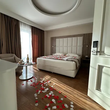 Kompleksi Exalco-al 4* Barbullush