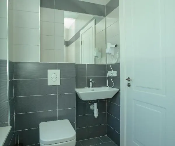 Kompleksi Exalco-al Hotel 4*