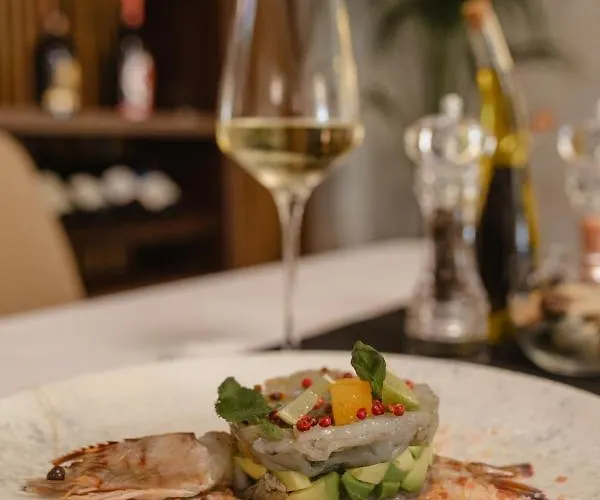 Hotel Kompleksi Exalco-al